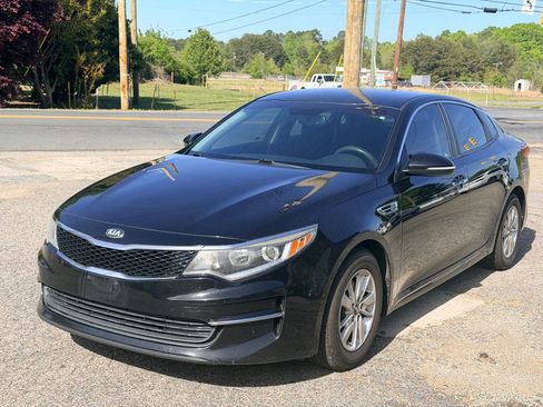 Used 2016 Kia Optima LX w/ LX Convenience Package image 1
