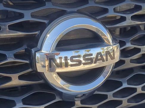 Used 2018 Nissan Armada Platinum image 13