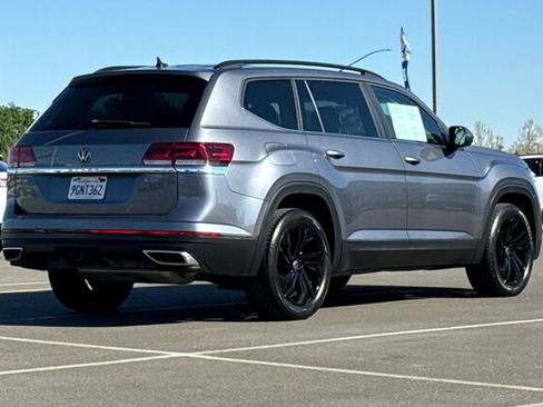 Certified 2023 Volkswagen Atlas SE w/ Panoramic Sunroof Package image 4