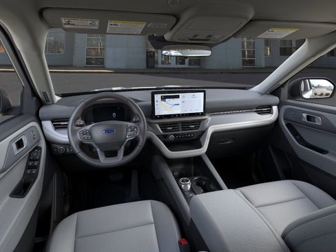 New 2026 Ford Explorer Active w/ Active Comfort Package image 9
