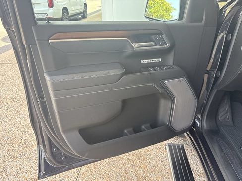 Certified 2025 GMC Sierra 1500 Denali AWD/4WD image 23