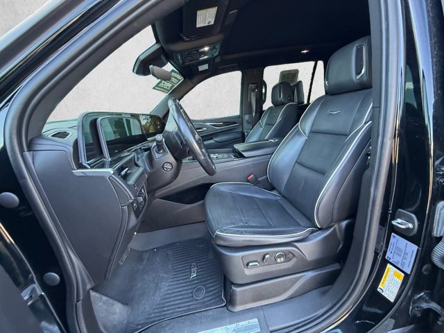 Used 2021 Cadillac Escalade Sport RWD image 16