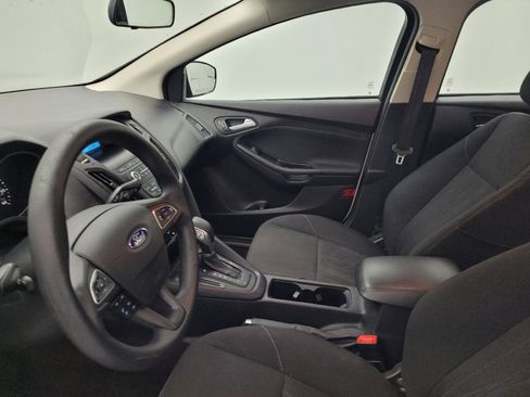 Used 2018 Ford Focus SE image 17