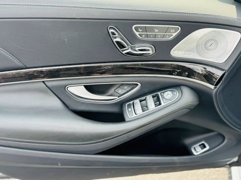 Used 2016 Mercedes-Benz S 550 Sedan image 7