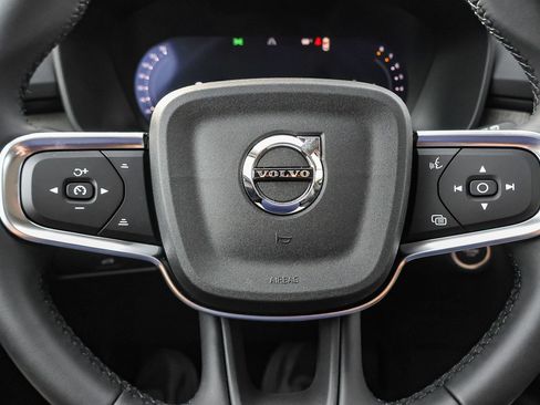 New 2026 Volvo XC40 B5 Core w/ Climate Package AWD/4WD image 34