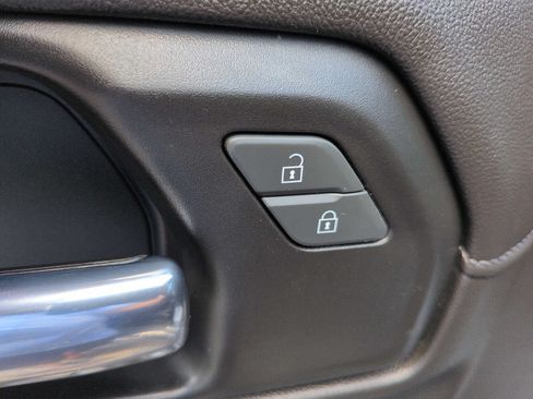 Used 2020 GMC Sierra 1500 Elevation w/ Elevation Value Package AWD/4WD image 16