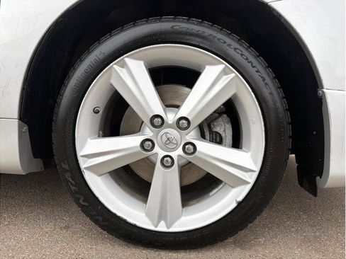 Used 2010 Toyota Matrix S FWD image 22