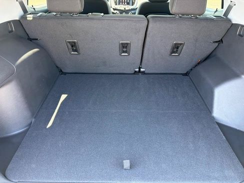Used 2024 GMC Terrain SLE w/ Driver Convenience Package AWD/4WD image 29