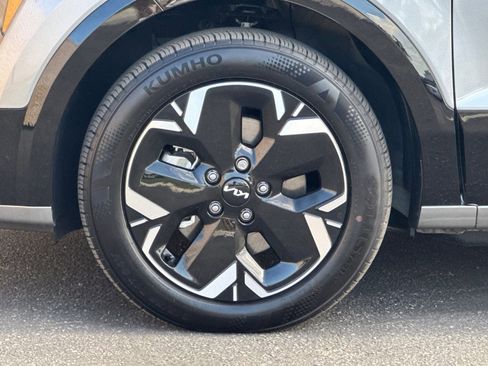 Used 2024 Kia Niro Wind FWD image 28
