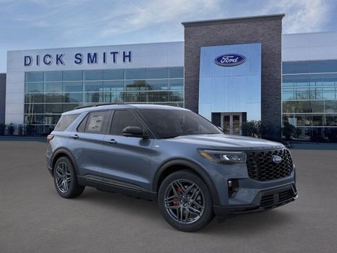 New 2026 Ford Explorer ST-Line image 7