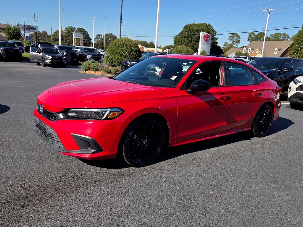 Used 2023 Honda Civic Sport image 3