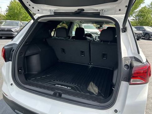 Used 2024 Chevrolet Equinox LT image 12
