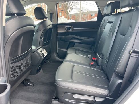 Certified 2023 Kia Sorento S image 22