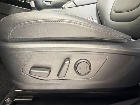 Used 2025 Hyundai Tucson SEL FWD image 15