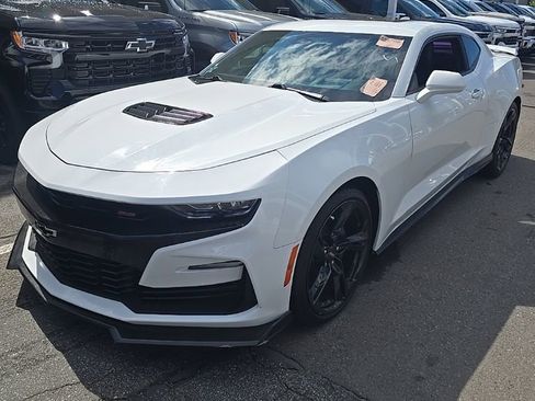 Used 2019 Chevrolet Camaro SS RWD image 1