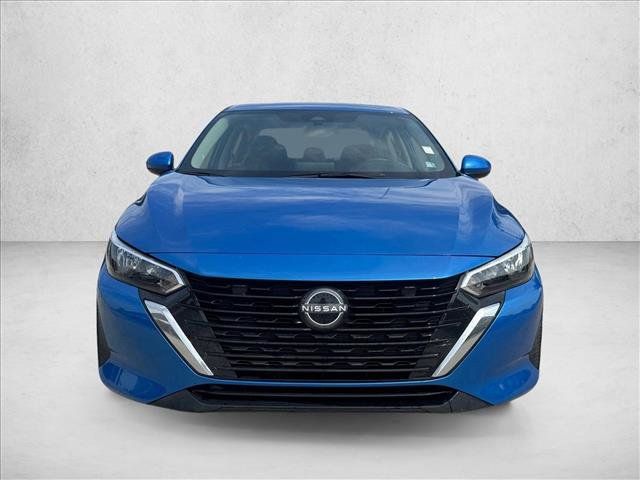 Used 2024 Nissan Sentra SV FWD image 2