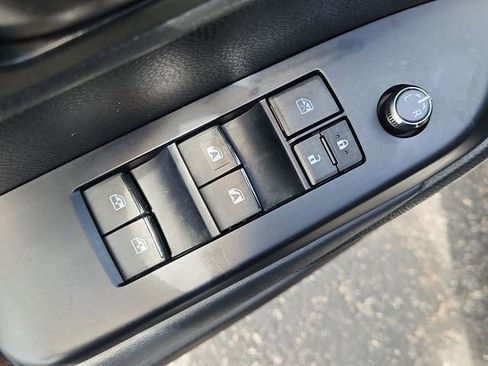 Used 2014 Toyota Highlander Plus FWD image 21