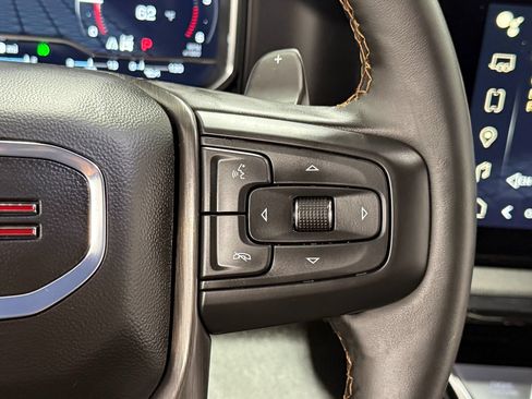 Used 2024 GMC Sierra 1500 AT4 w/ Technology Package AWD/4WD image 23