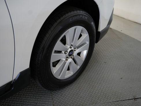 Used 2019 Subaru Outback 2.5i Premium AWD/4WD image 61