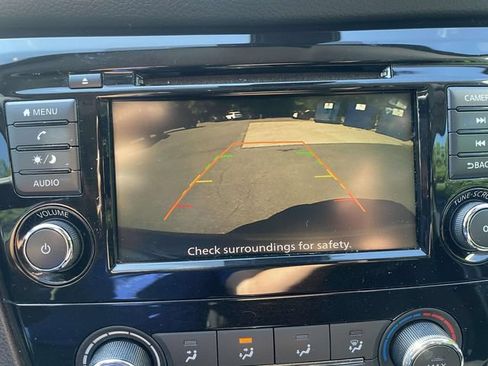 Used 2020 Nissan Rogue Sport S FWD image 30
