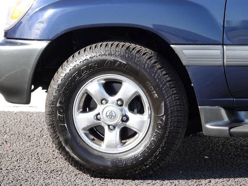 Used 2002 Toyota Land Cruiser AWD/4WD image 45