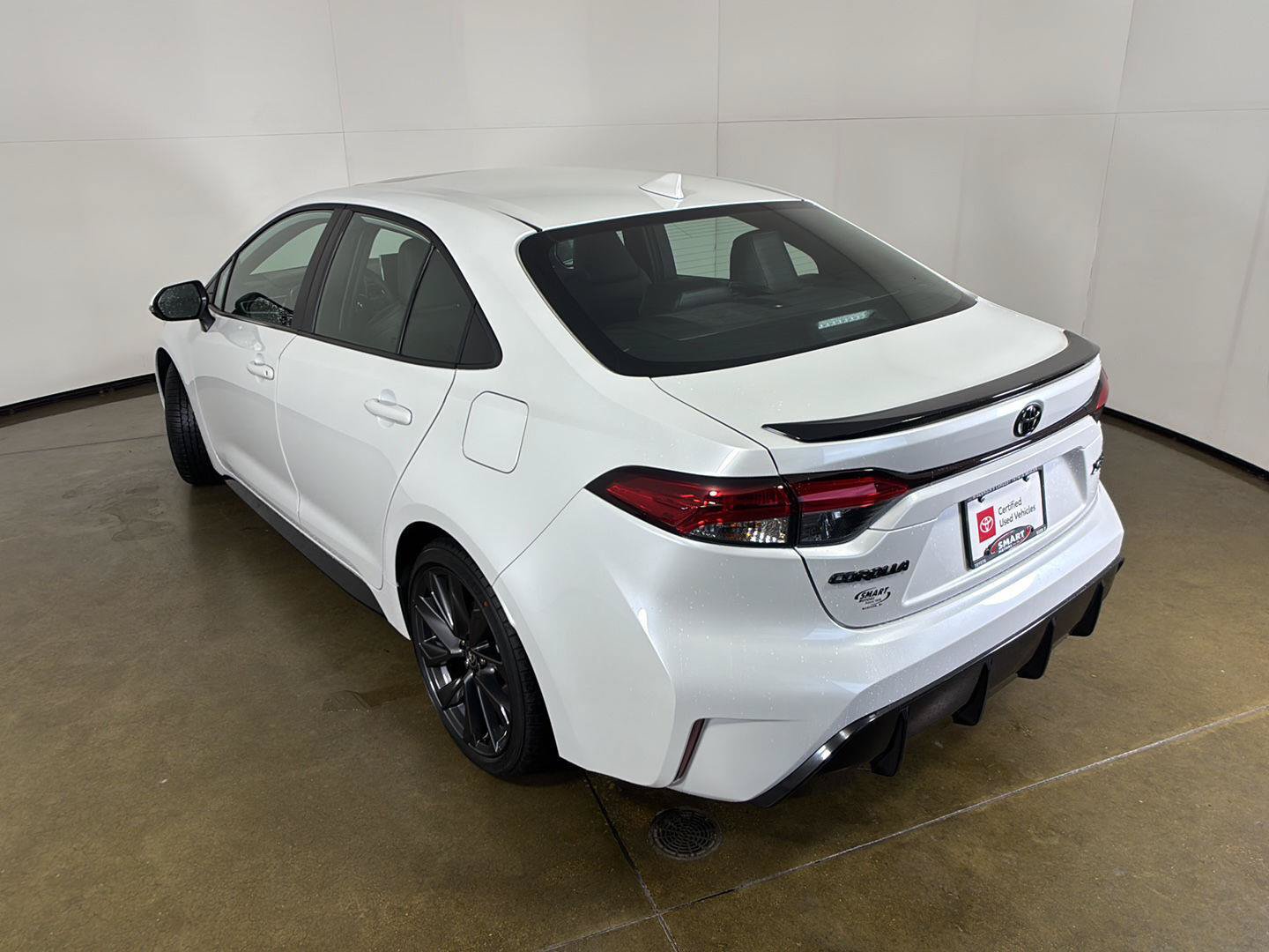 Used 2026 Toyota Corolla XSE FWD image 13