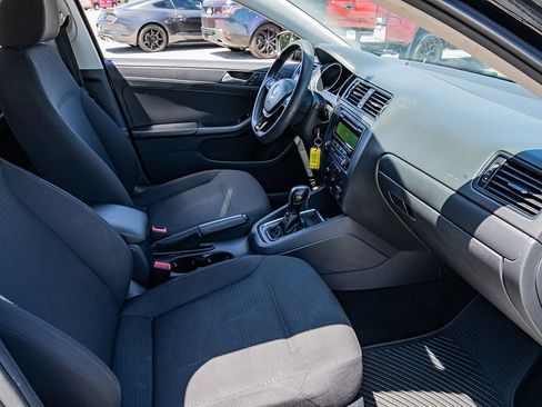 Used 2015 Volkswagen Jetta S w/ Welcome Package FWD image 18