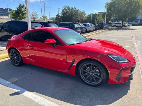 Used 2023 Subaru BRZ Limited RWD image 5