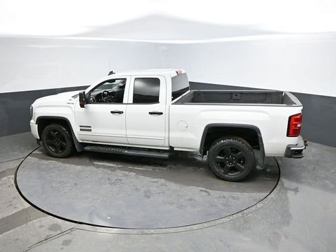 Used 2017 GMC Sierra 1500 SLE image 25