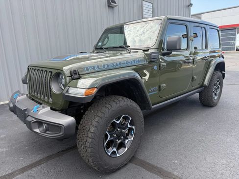 Used 2023 Jeep Wrangler Unlimited Rubicon 4xe w/ Cold Weather Group AWD/4WD image 13