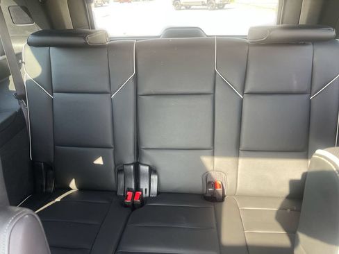 Certified 2022 Cadillac Escalade Premium Luxury w/ Performance Package AWD/4WD image 31