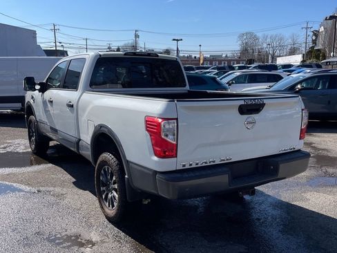 Used 2017 Nissan Titan PRO-4X image 6