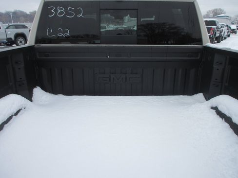 New 2026 GMC Sierra 1500 AT4 w/ AT4 Premium Package image 7