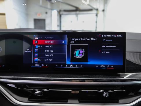 Certified 2024 BMW X7 M60i w/ Executive Package image 16