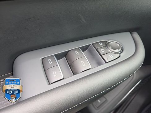 New 2026 Buick Enclave Avenir w/ Super Cruise Package FWD image 22