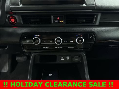 Used 2024 Honda Pilot TrailSport image 22
