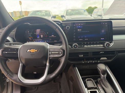 Used 2024 Chevrolet Colorado LT w/ LT Convenience Package III image 16