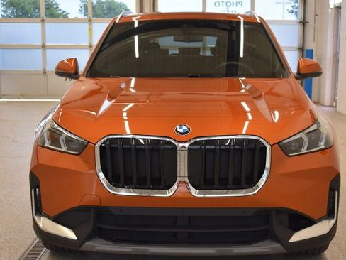 Used 2023 BMW X1 xDrive28i w/ Convenience Package AWD/4WD image 3