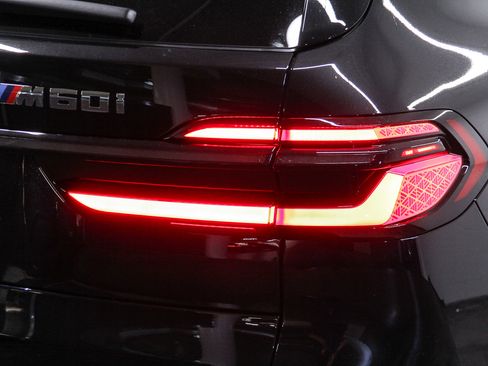 New 2026 BMW X7 M60i AWD/4WD image 7