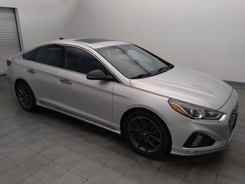 Used 2018 Hyundai Sonata Sport FWD image 11