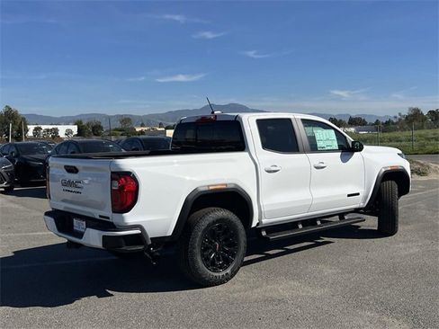 New 2026 GMC Canyon Elevation w/ LPO, Black Badging Package image 3