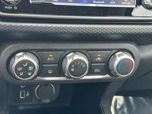 New 2025 Nissan Kicks Play S image 21