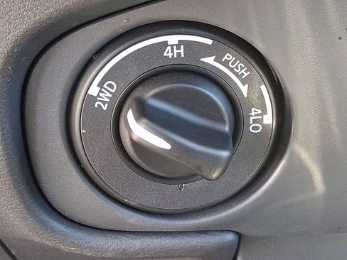 Used 2024 Nissan Frontier PRO-4X w/ Pro Premium Package AWD/4WD image 26
