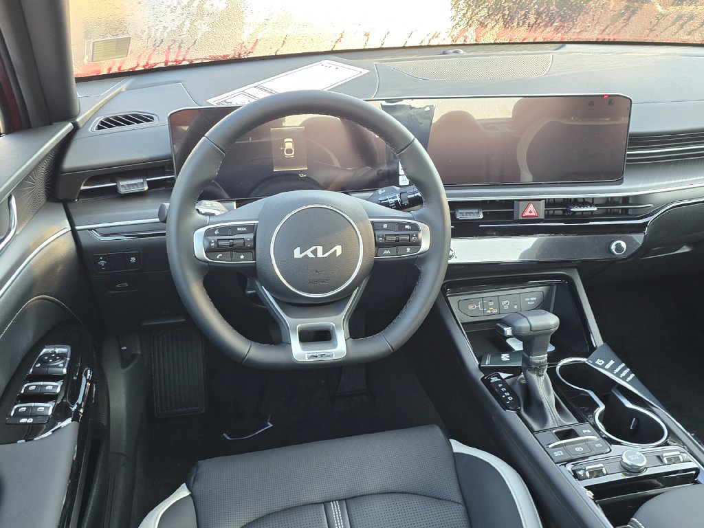 New 2027 Kia K5 GT-Line FWD image 7