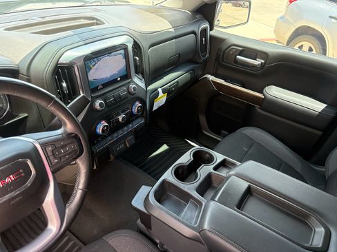 Used 2020 GMC Sierra 1500 SLE w/ SLE Value Package RWD image 16