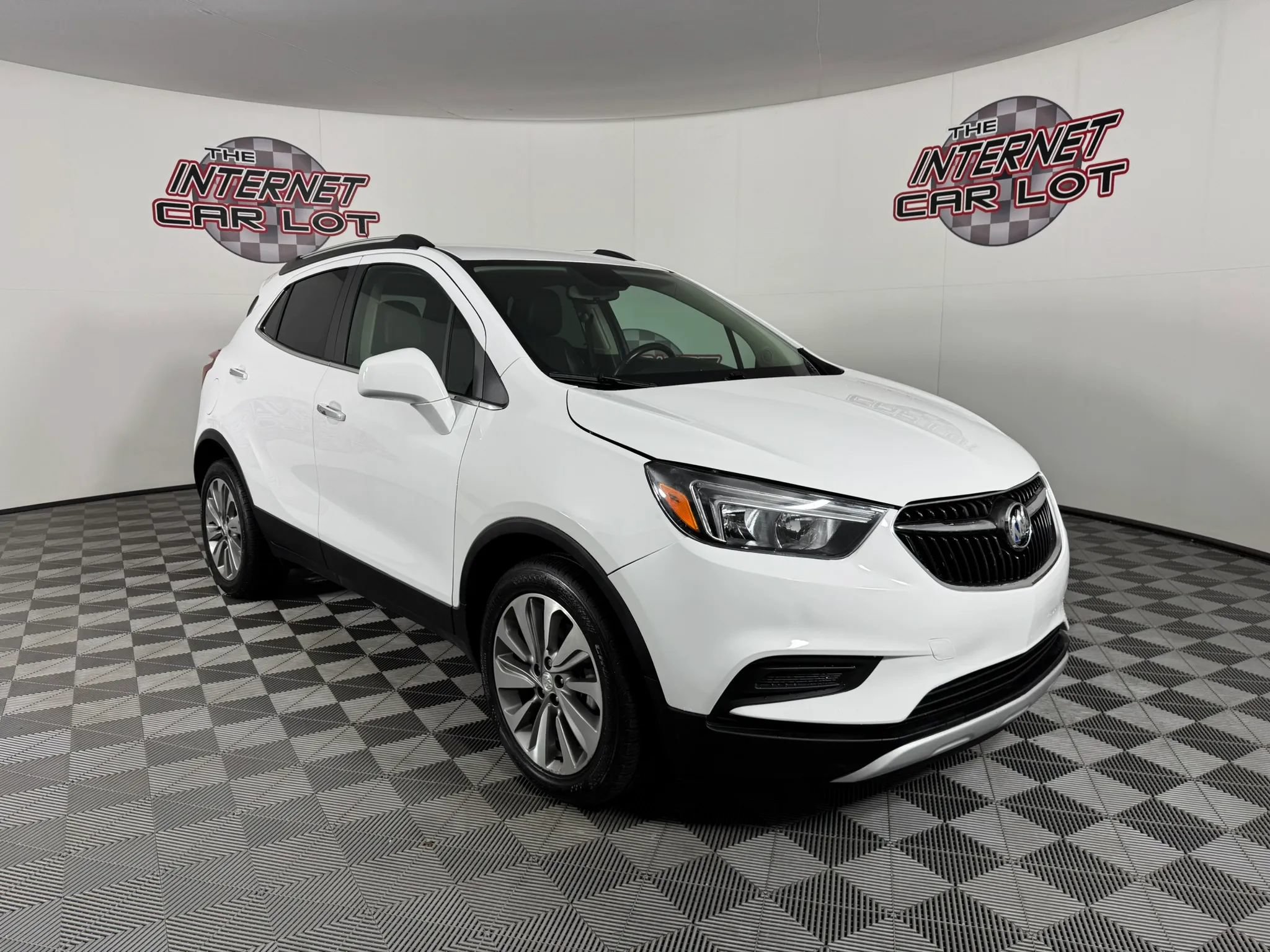 Used 2020 Buick Encore Preferred FWD image 9