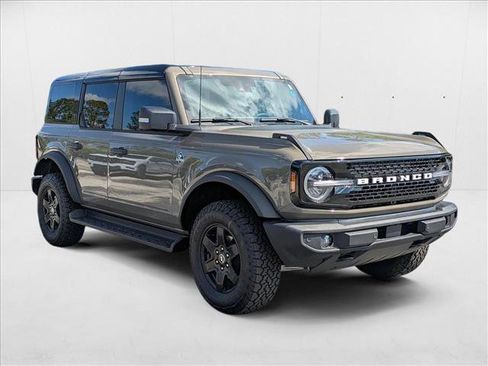 New 2025 Ford Bronco Outer Banks image 6