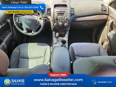 Used 2012 Kia Sorento LX w/ V6 Convenience Pkg FWD image 11