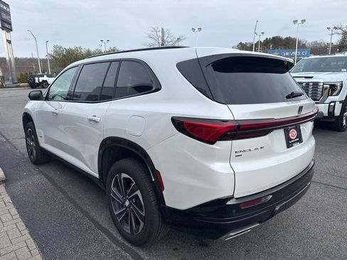 New 2025 Buick Enclave Sport Touring w/ Power Package image 7