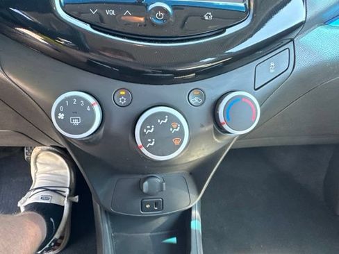 Used 2014 Chevrolet Spark LT FWD image 19